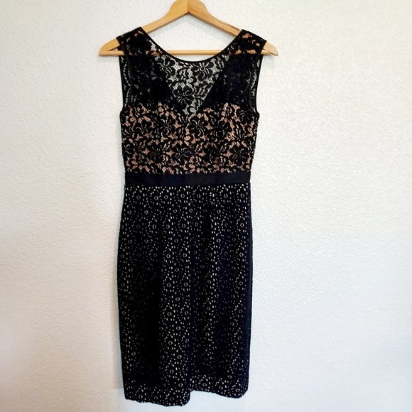 BCBG MaxAzria "Alice" Black & Tan Lace Cocktail Dress Size 2 - Picture 3 of 10